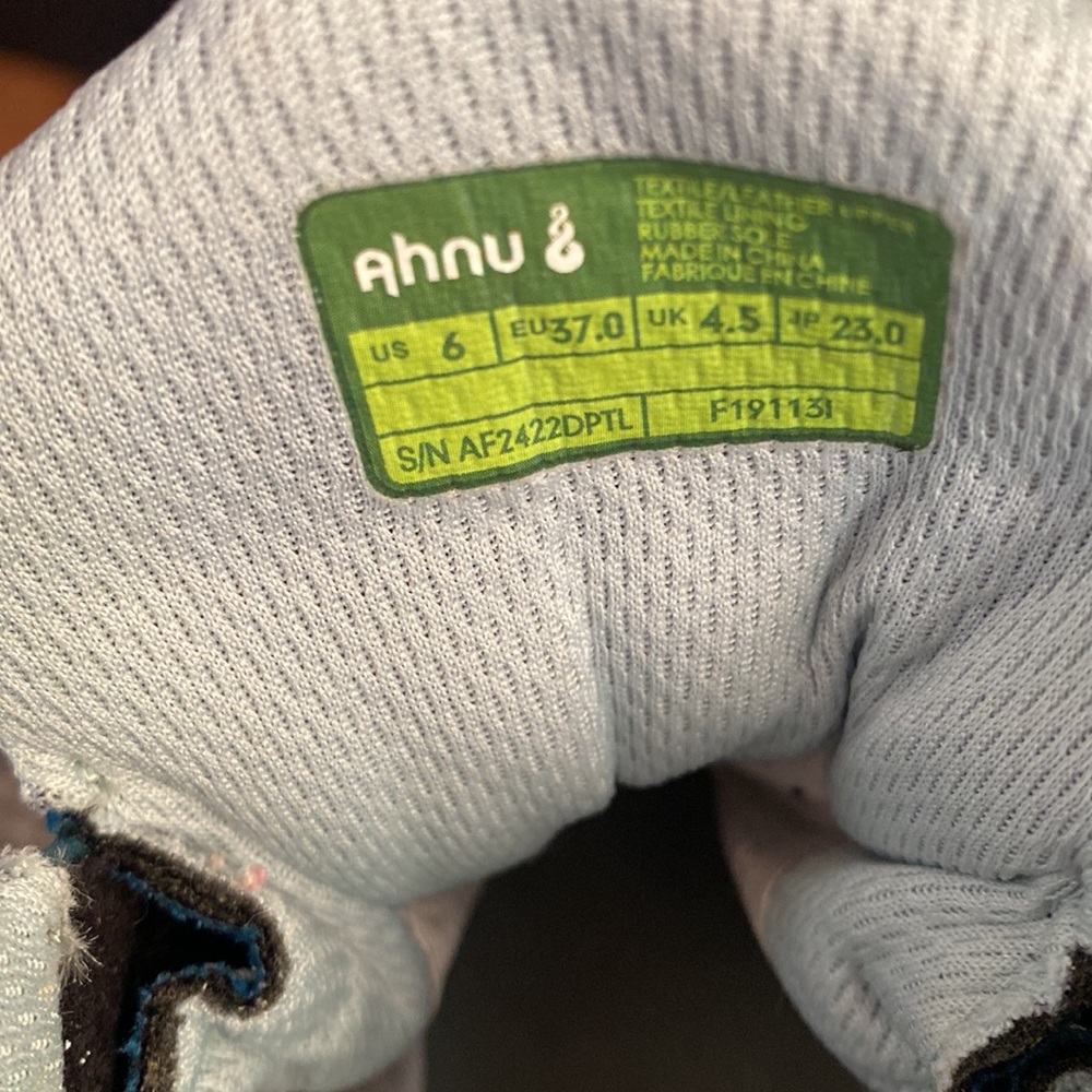 Ahunu women shoes size 6 - Picture 5 of 5